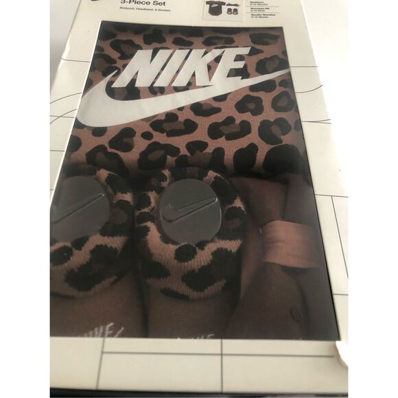 Nike 3-Piece Box Set Baby Girls 6-12M Cheetah Print - Picture 2 of 4